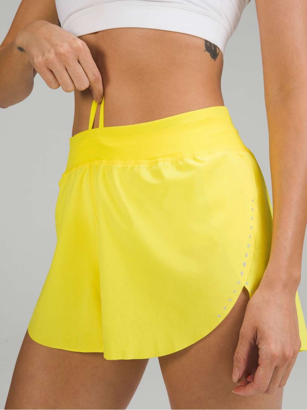 Lululemon Find Your Pace High-Rise Lined Short 3"
Sonic Yellow Discontinued